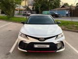 Toyota Camry 2021 года за 21 500 000 тг. в Алматы – фото 5