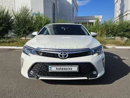 Toyota Camry 2017 года за 11 600 000 тг. в Астана – фото 3