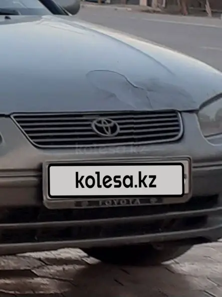 Toyota Camry, 1998