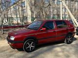 Volkswagen Golf 1994 годаfor2 200 000 тг. в Жанатас