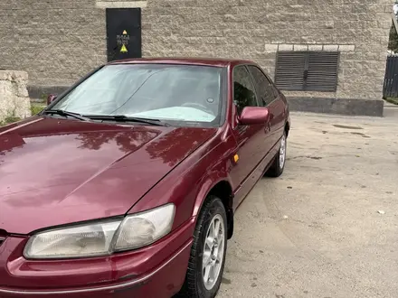Toyota Camry 1998 года за 3 000 000 тг. в Тараз – фото 3