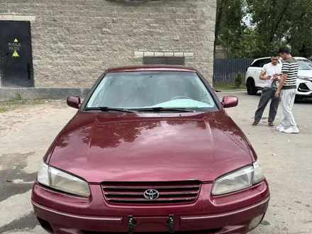 Toyota Camry 1998 года за 3 000 000 тг. в Тараз
