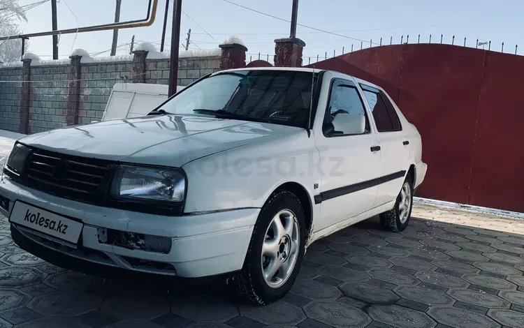 Volkswagen Vento 1994 года за 1 350 000 тг. в Алматы