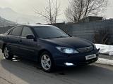 Toyota Camry 2003 годаүшін5 300 000 тг. в Алматы – фото 2