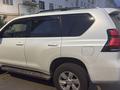Toyota Land Cruiser Prado 2018 года за 17 500 000 тг. в Атырау – фото 2