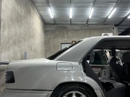 Mercedes-Benz E 200 1995 года за 2 000 000 тг. в Туркестан – фото 4