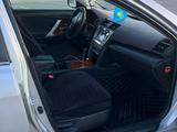 Toyota Camry 2010 года за 7 200 000 тг. в Жанаозен – фото 2