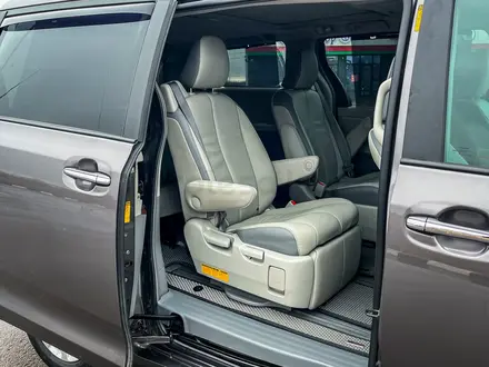 Toyota Sienna 2013 года за 8 700 000 тг. в Актобе – фото 10