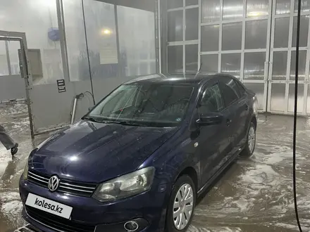 Volkswagen Polo 2013 года за 4 494 000 тг. в Уральск – фото 3