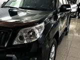 Toyota Land Cruiser Prado 2010 года за 15 300 000 тг. в Актобе – фото 5