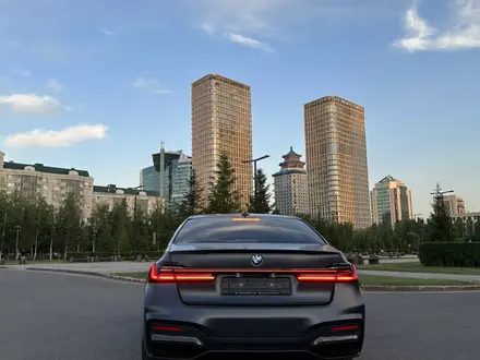 BMW 760 2019 года за 69 000 000 тг. в Астана – фото 5