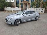 Hyundai Elantra 2020 года за 7 500 000 тг. в Актау – фото 2