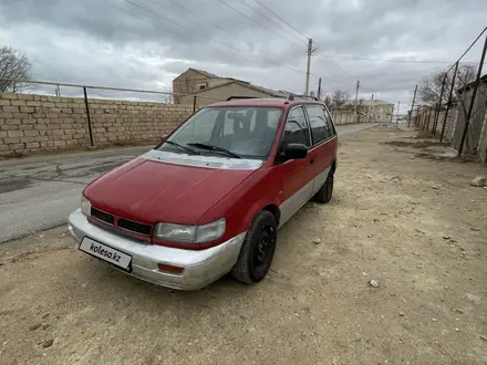 Mitsubishi Space Runner 1995 года за 1 000 000 тг. в Актау – фото 2