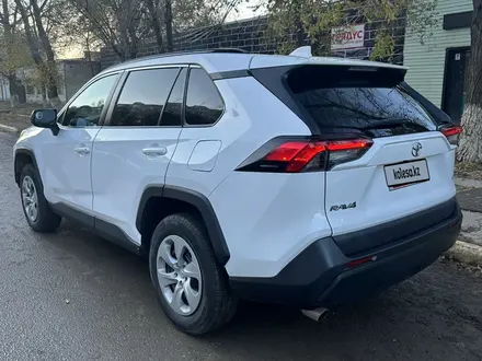 Toyota RAV4 2020 года за 11 000 000 тг. в Аксай – фото 5