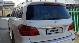 Mercedes-Benz GL 500 2013 годаfor17 500 000 тг. в Алматы – фото 2