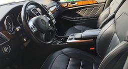 Mercedes-Benz GL 500 2013 годаfor17 500 000 тг. в Алматы – фото 5