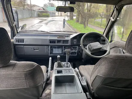 Mitsubishi Delica 1995 года за 1 400 000 тг. в Алматы – фото 2