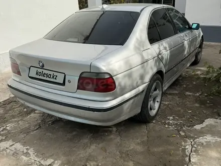 BMW 528 1997 года за 2 500 000 тг. в Шымкент – фото 3