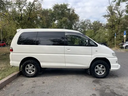 Mitsubishi Delica 2005 года за 7 800 000 тг. в Алматы – фото 4