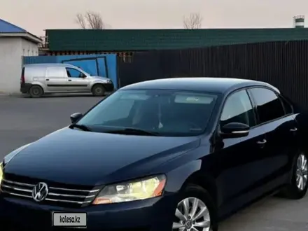 Volkswagen Passat 2015 года за 3 500 000 тг. в Атырау – фото 6