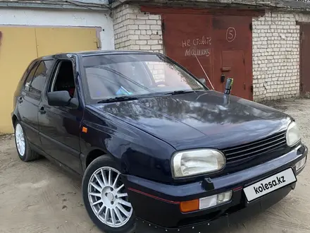 Volkswagen Golf 1994 года за 1 800 000 тг. в Актобе – фото 7