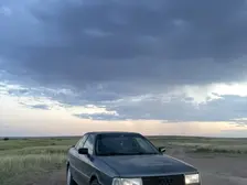 Audi 80, 1990