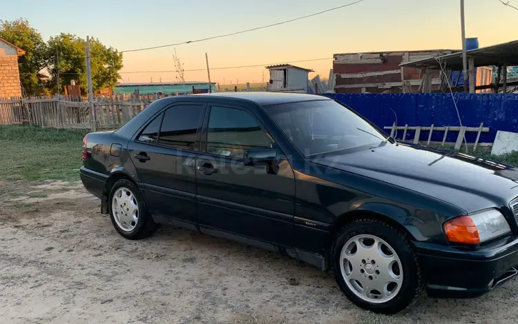 Mercedes-Benz C 180 1995 года за 1 900 000 тг. в Актобе