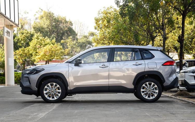 Toyota Corolla Cross — миниатюра 3