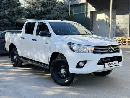Toyota Hilux 2018 года за 14 500 000 тг. в Алматы – фото 3