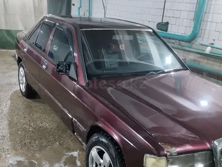 Mercedes-Benz E 200 1992 года за 1 500 000 тг. в Семей – фото 3