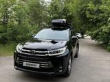 Toyota Highlander 2018 годаүшін16 500 000 тг. в Алматы