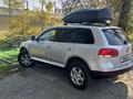 Volkswagen Touareg 2006 года за 5 500 000 тг. в Алматы – фото 6