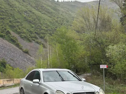 Mercedes-Benz E 55 AMG 2006 года за 8 000 000 тг. в Алматы – фото 10