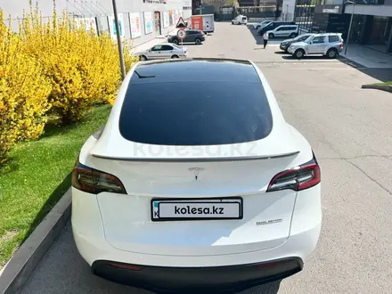 Tesla Model Y 2022 года за 24 500 000 тг. в Алматы – фото 4