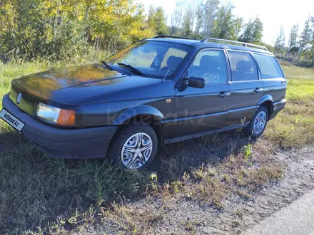 Volkswagen Passat 1993 года за 1 350 000 тг. в Булаево – фото 2