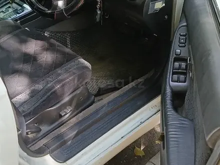 Subaru Legacy 2001 года за 2 600 000 тг. в Алматы – фото 17