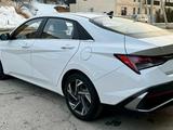 Hyundai Elantra 2023 годаүшін10 000 000 тг. в Шымкент – фото 3