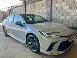 Toyota Camry 2024 года за 20 500 000 тг. в Алматы
