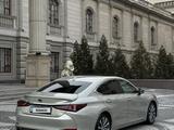 Lexus ES 350 2021 года за 20 000 000 тг. в Алматы – фото 3