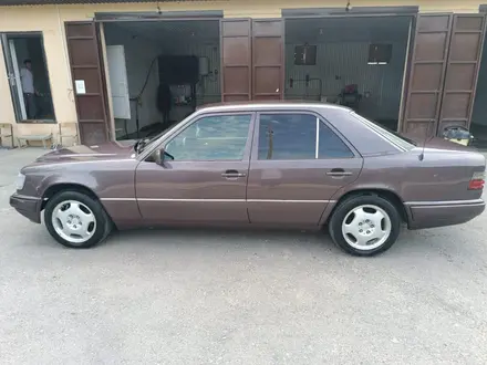 Mercedes-Benz E 280 1993 года за 3 000 000 тг. в Шымкент – фото 5