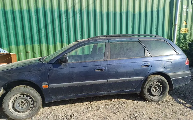 Toyota Avensis 2001 годаүшін1 550 000 тг. в Отеген-Батыр