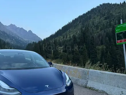 Tesla Model 3 2020 года за 12 500 000 тг. в Алматы – фото 4