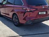 Toyota Sienna 2021 года за 22 800 000 тг. в Атырау – фото 2