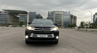 Toyota Highlander 2019 года за 20 000 000 тг. в Алматы