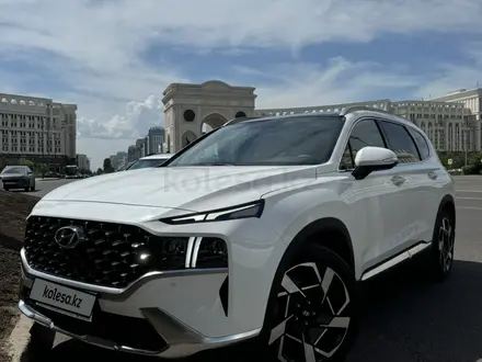 Hyundai Santa Fe 2023 года за 18 800 000 тг. в Астана