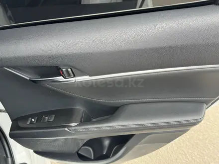 Toyota Camry 2021 года за 15 800 000 тг. в Кокшетау – фото 16