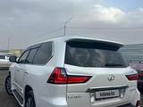 Lexus LX 570 2016 годаүшін36 000 000 тг. в Алматы – фото 3