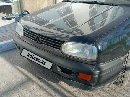 Volkswagen Golf 1994 года за 550 000 тг. в Астана