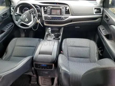 Toyota Highlander 2015 года за 8 000 000 тг. в Актау – фото 8