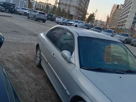 Hyundai Sonata 2002 года за 1 500 000 тг. в Астана – фото 3